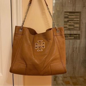 Tory Burch Britten Slouchy Shoulder bag